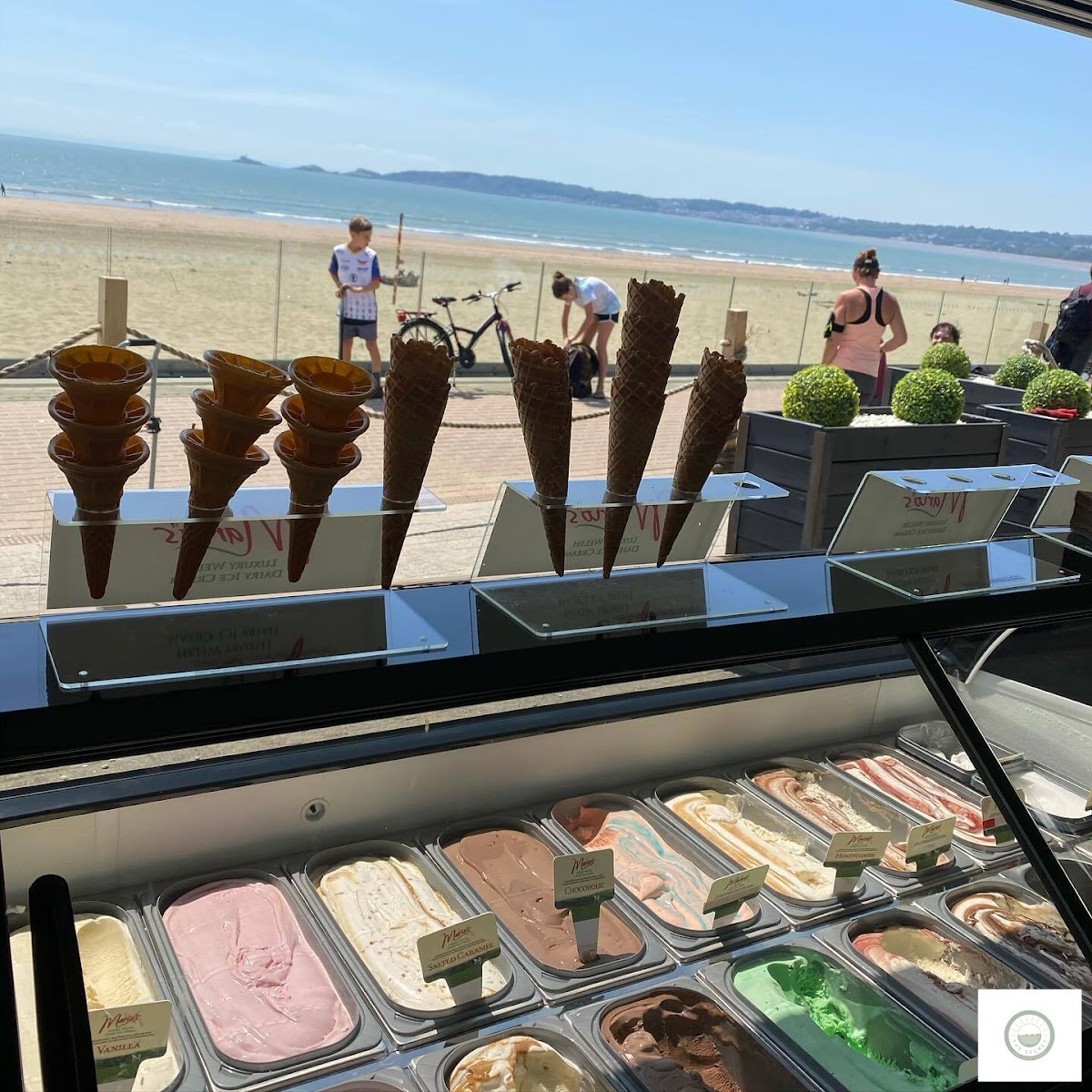 The Secret Beach Bar & Kitchen